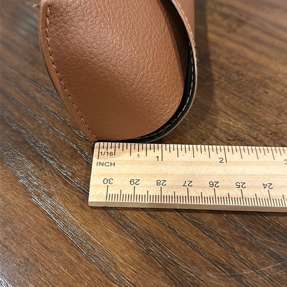 Authentic Ray-Ban Sunglasses Leather Case - Picture 7 of 7